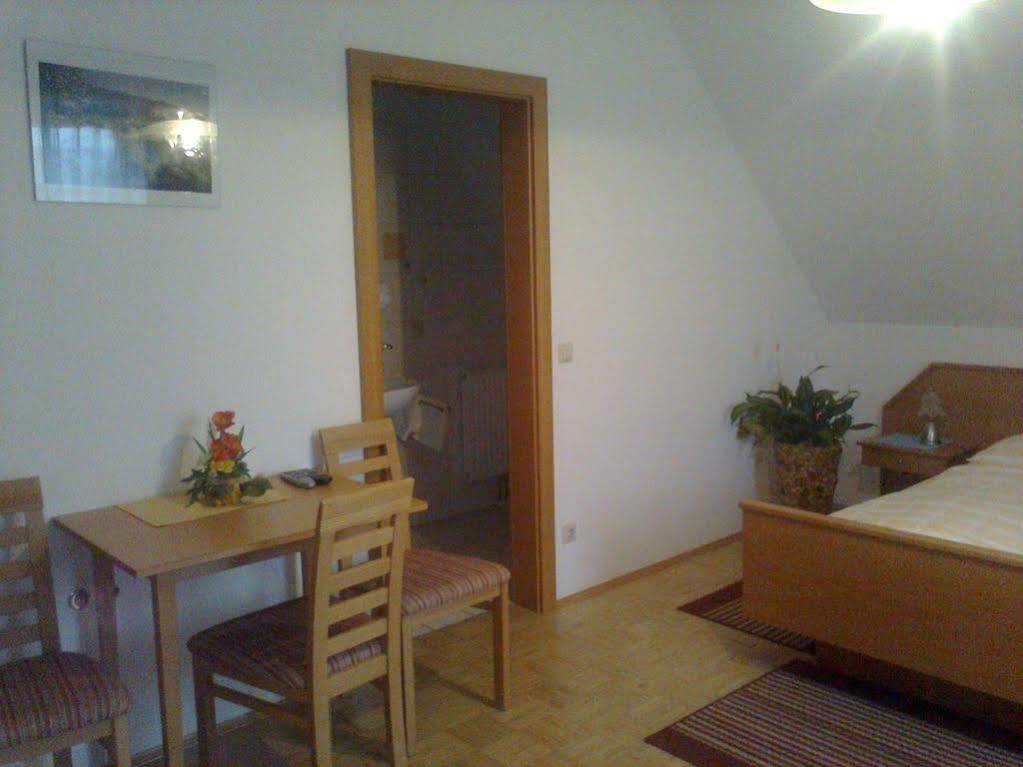 Gaestehaus Freitag Das Kleine Hotel 상트죠르겐 외부 사진